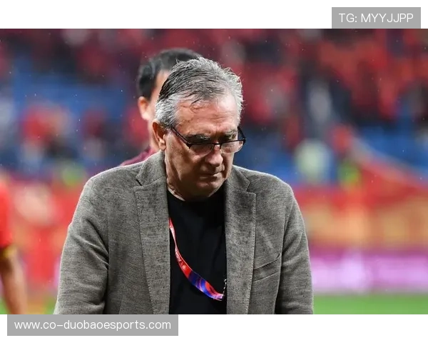 踢足球变胖的球星揭秘为何运动员也能出现体重问题